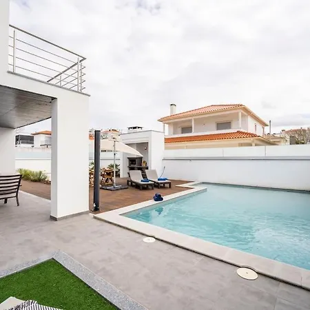 Villa - Pool, Bbq And Boule/petanque