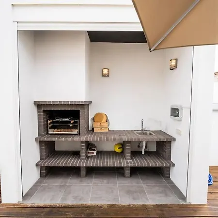 - Pool, Bbq And Boule/petanque Βίλα