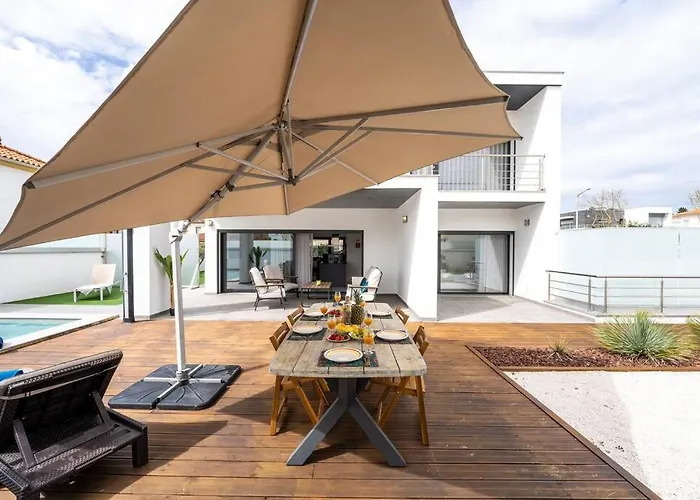 - Pool, Bbq And Boule/petanque וילה *