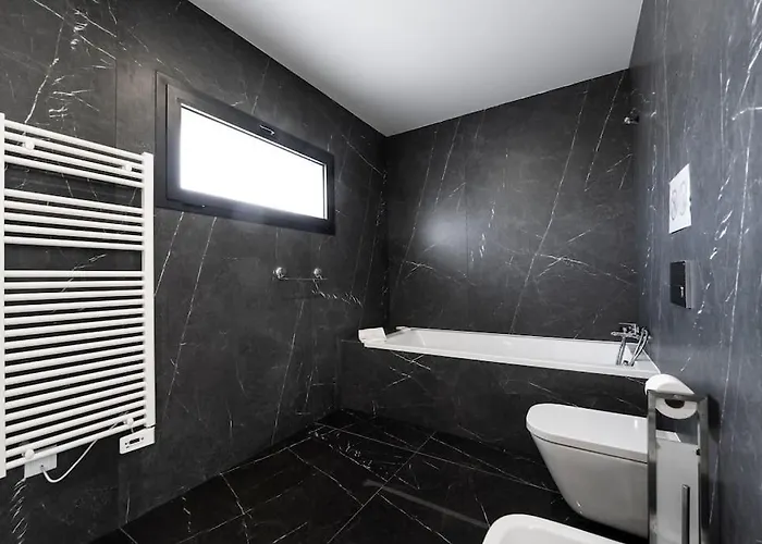 - Pool, Bbq And Boule/petanque וילה