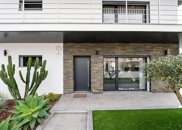 - Pool, Bbq And Boule/petanque וילה נאזרה